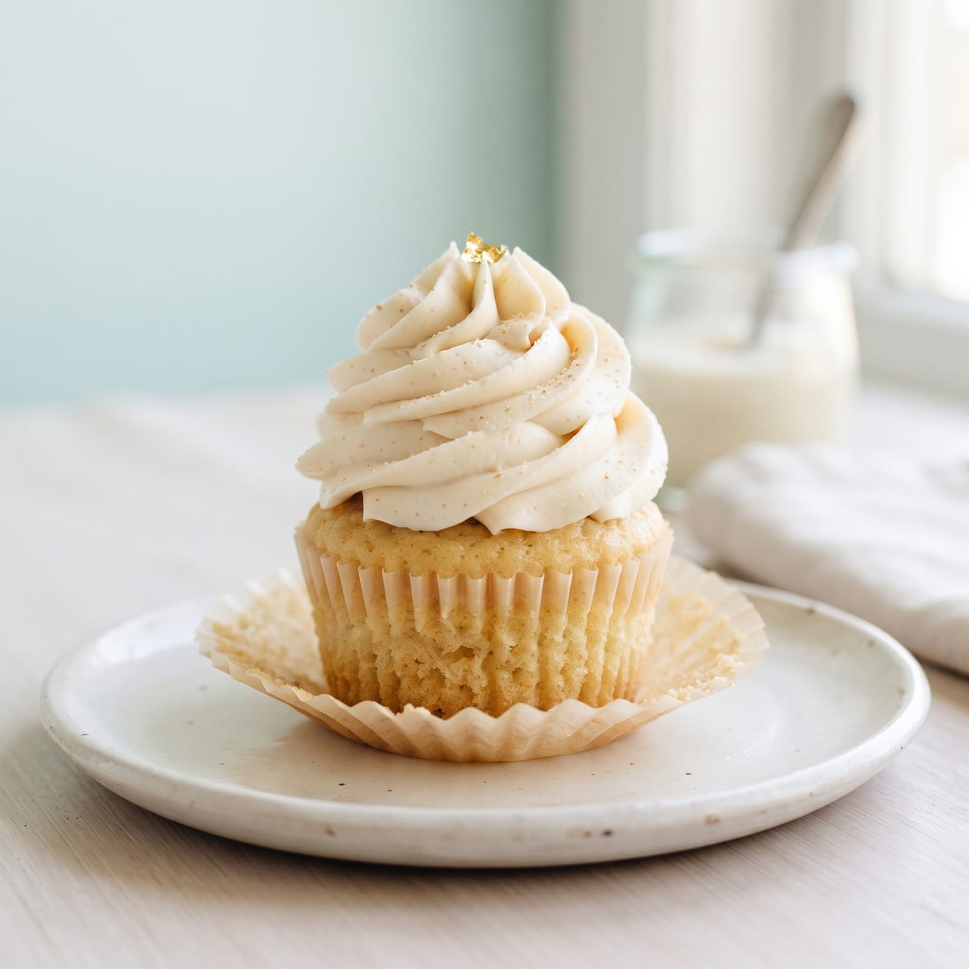 Keto Maple Butter Cupcakes